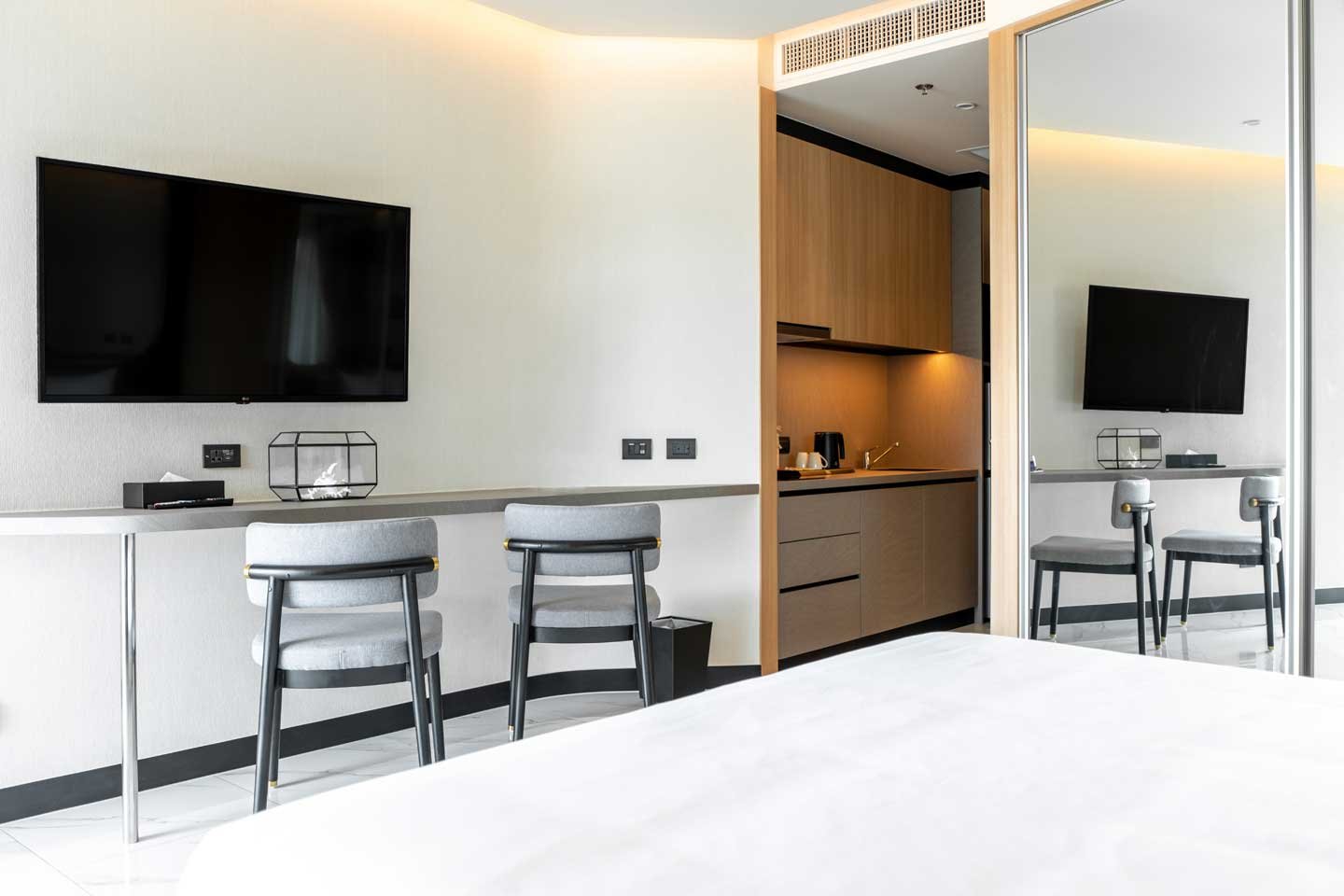 Stylish Studio Apartment at Bangtao Beach