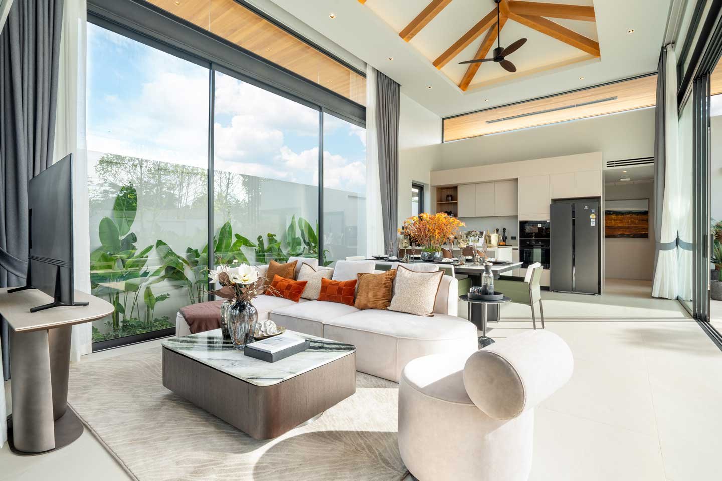 Contemporary 3-Bedroom Pool Villa Retreat in the Heart of Cherngtalay