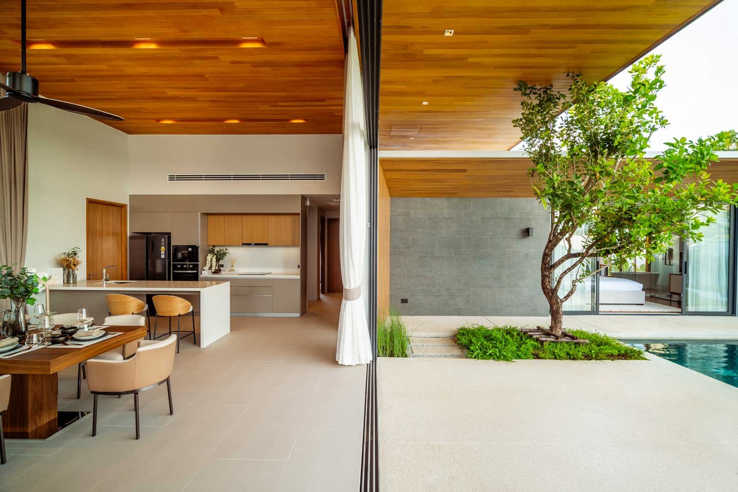 Modern Zen-Style 3-Bedroom Pool Villa with Tranquil Atmosphere in Thalang