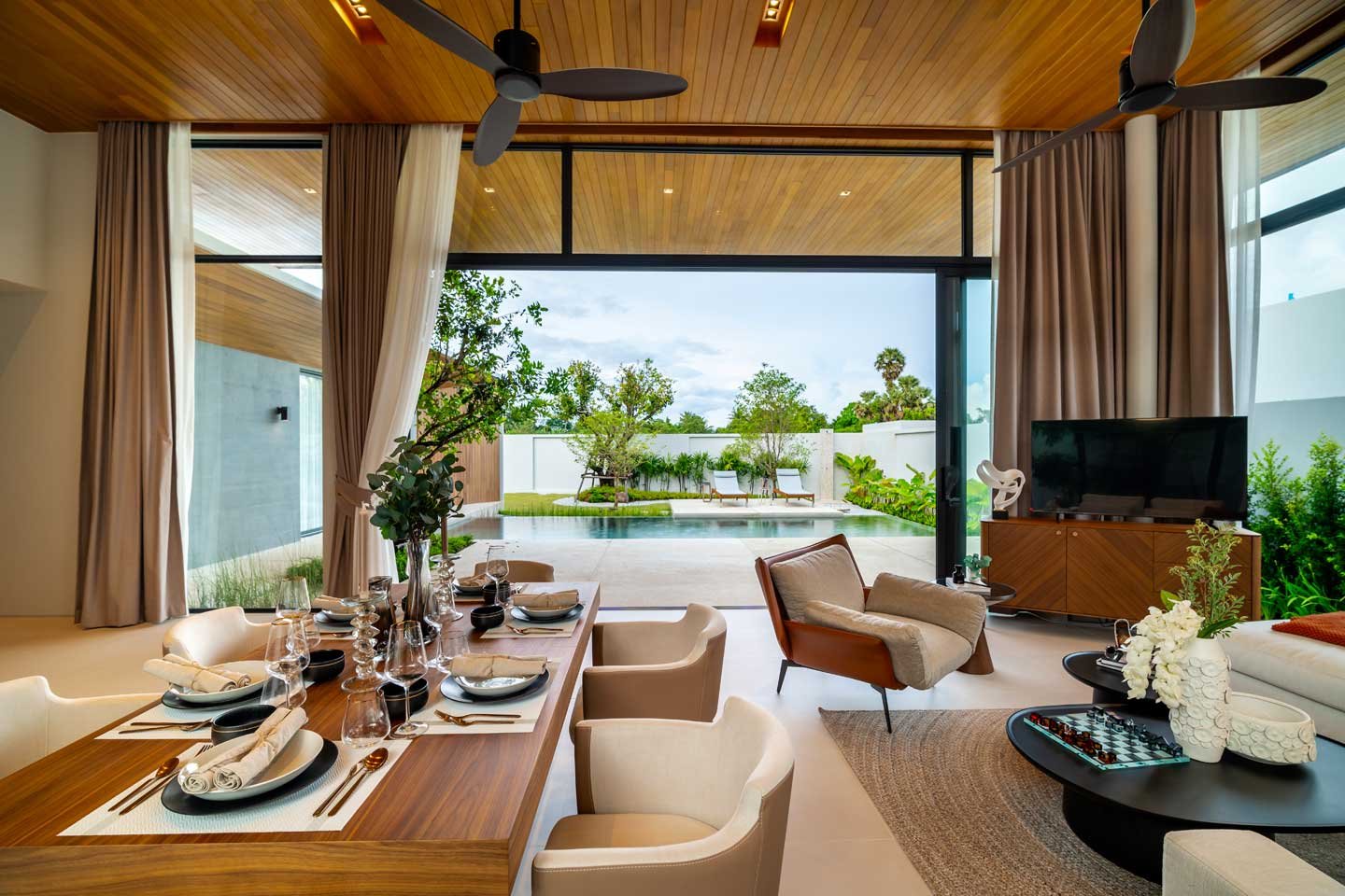 Modern Zen-Style 3-Bedroom Pool Villa with Tranquil Atmosphere in Thalang