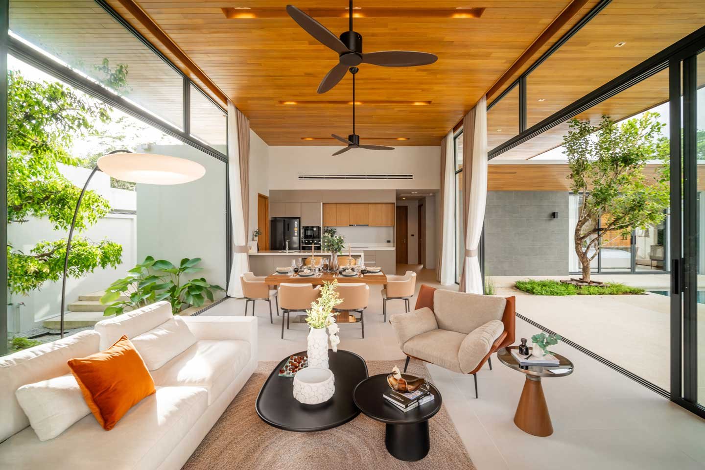 Modern Zen-Style 3-Bedroom Pool Villa with Tranquil Atmosphere in Thalang