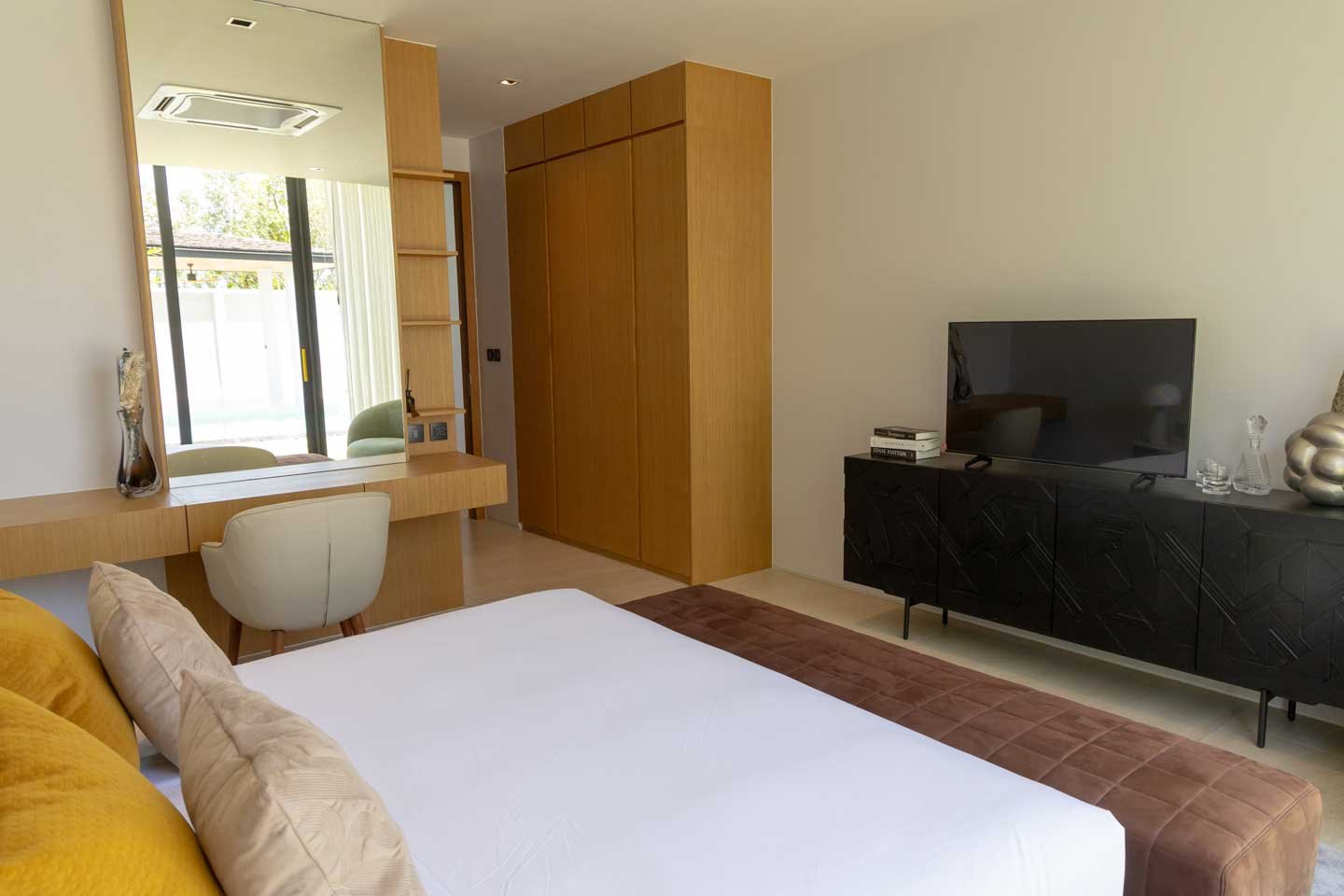Elegant 3-Bedroom Private Pool Villa Near Kamala Beach