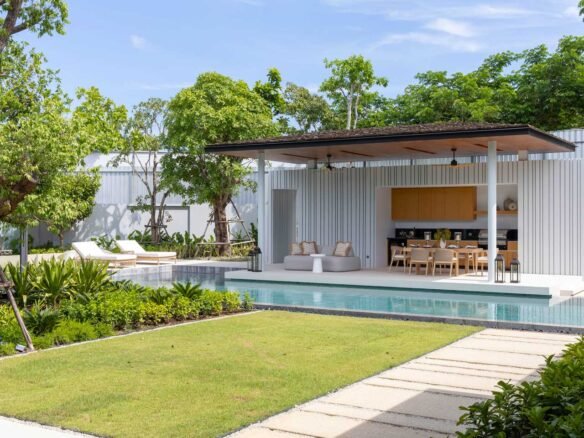 Elegant 3-Bedroom Private Pool Villa in Quiet Chalong