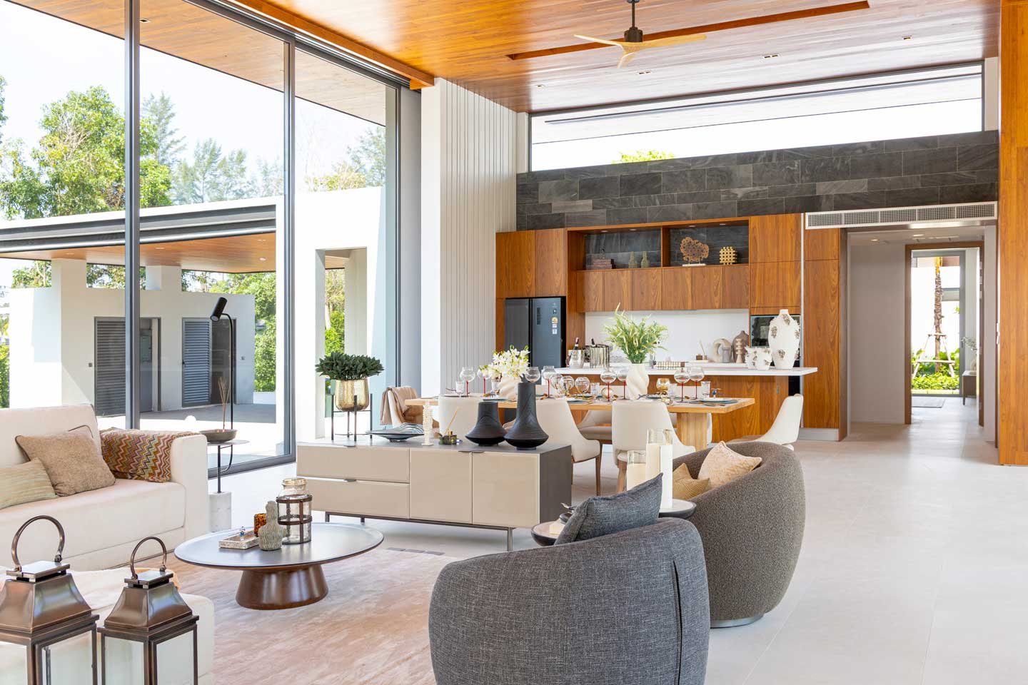 Elegant 3-Bedroom Private Pool Villa in Quiet Chalong