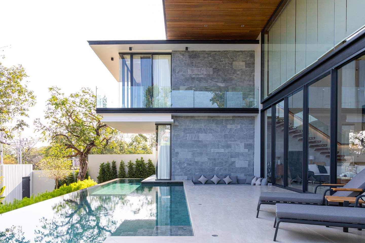 Spacious 4-Bedroom Private Pool Villa in Chalong