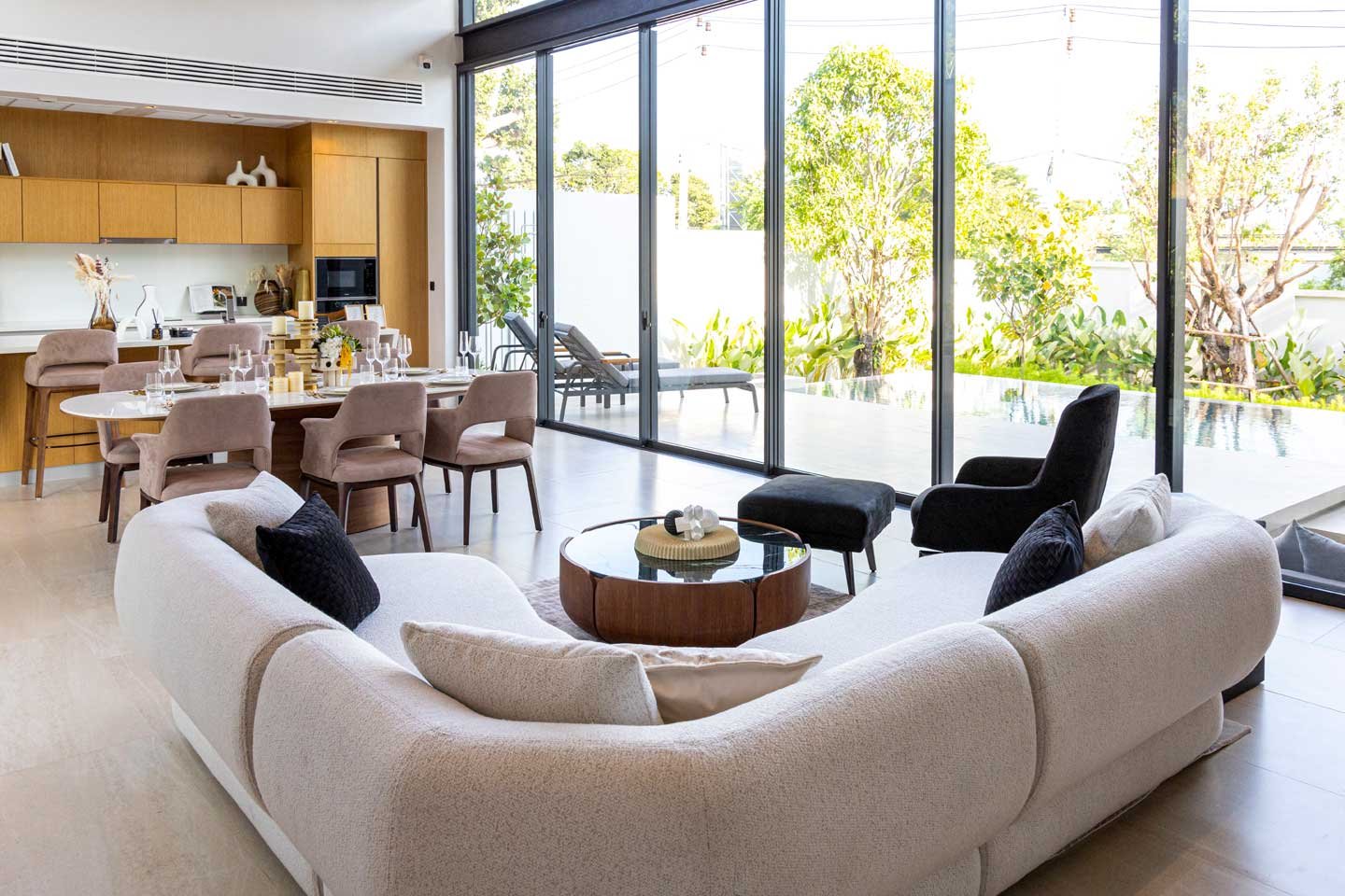Spacious 4-Bedroom Private Pool Villa in Chalong