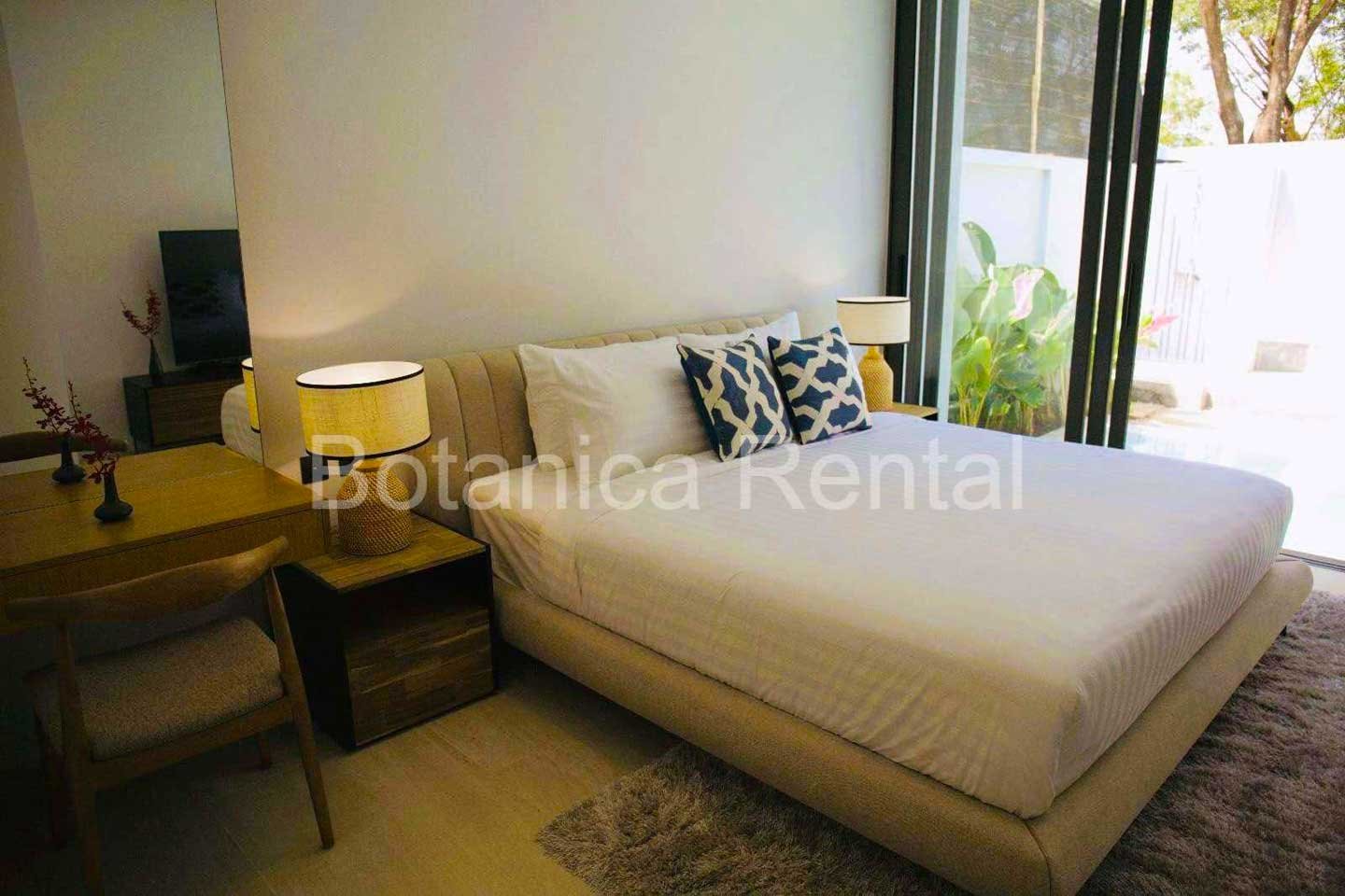 Elegant 3-Bedroom Private Pool Villa near Layan Beach