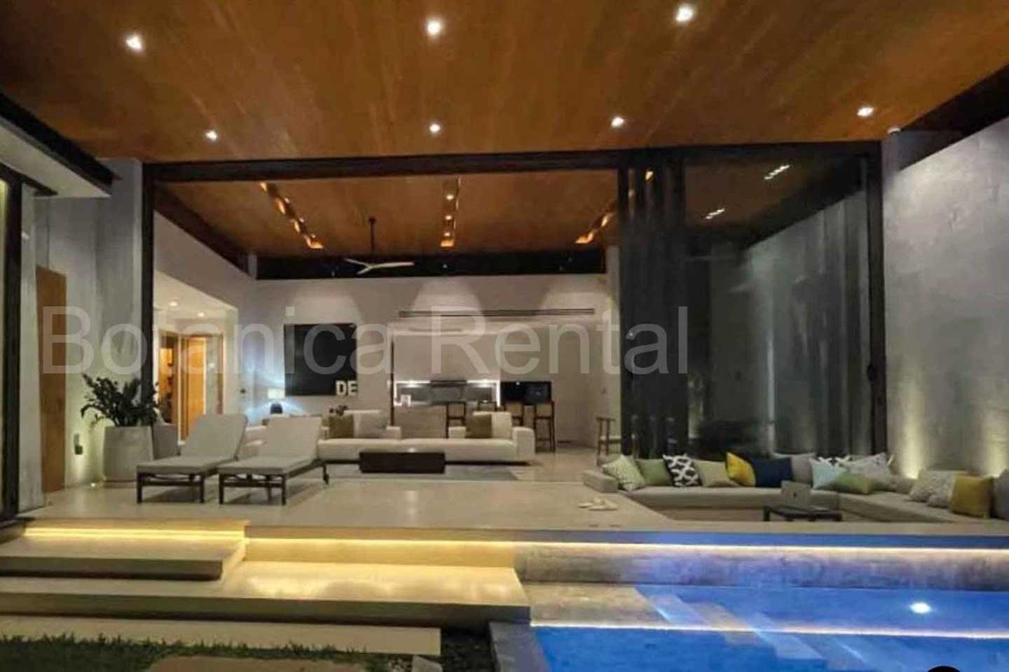 Elegant 3-Bedroom Private Pool Villa near Layan Beach