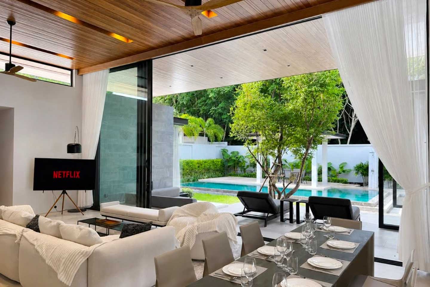 Spacious 4-Bedroom Private Pool Villa near Layan Beach