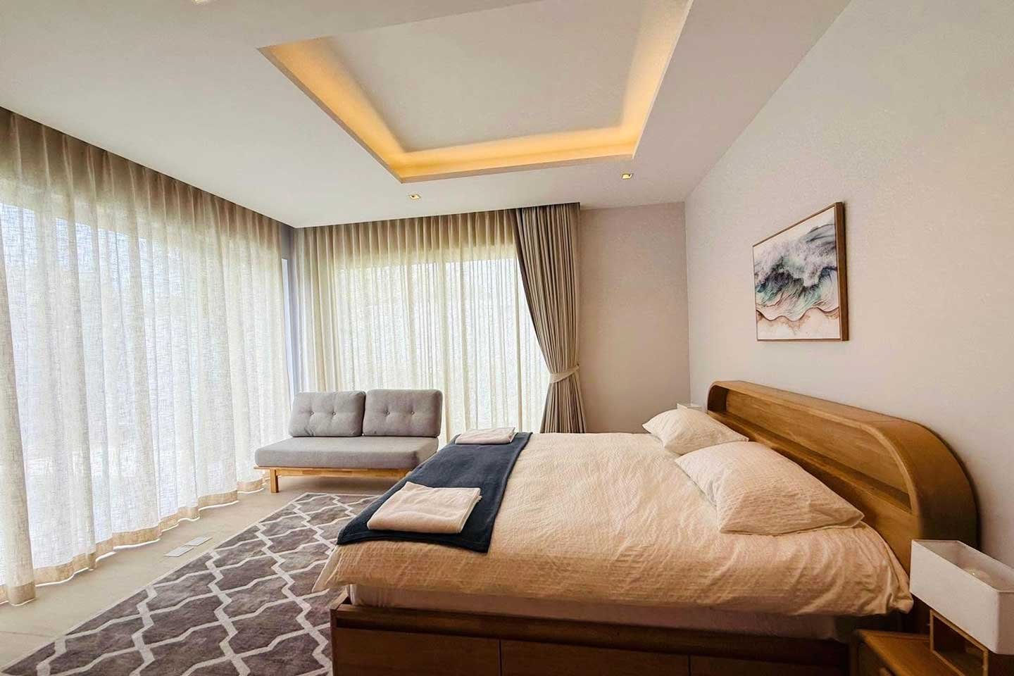 Modern 4-Bedroom Private Pool Villa near Layan Beach