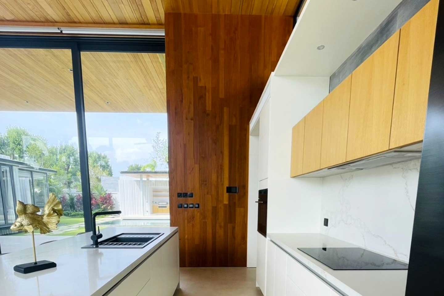 Modern 4-bedroom Pool Villa in the Heart of Cherngtalay
