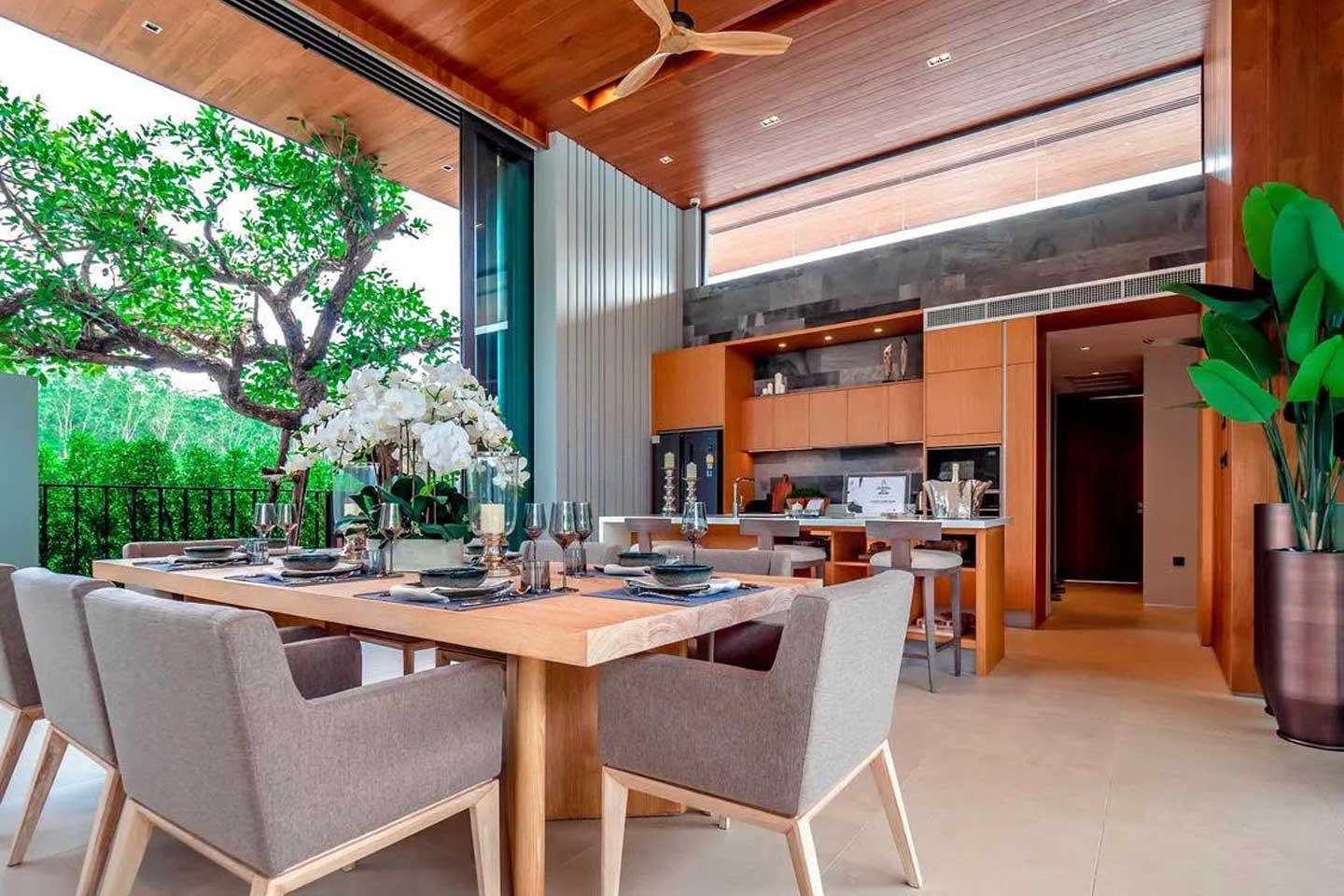 Spacious 4-Bedroom Private Pool Villa near Bangtao Beach