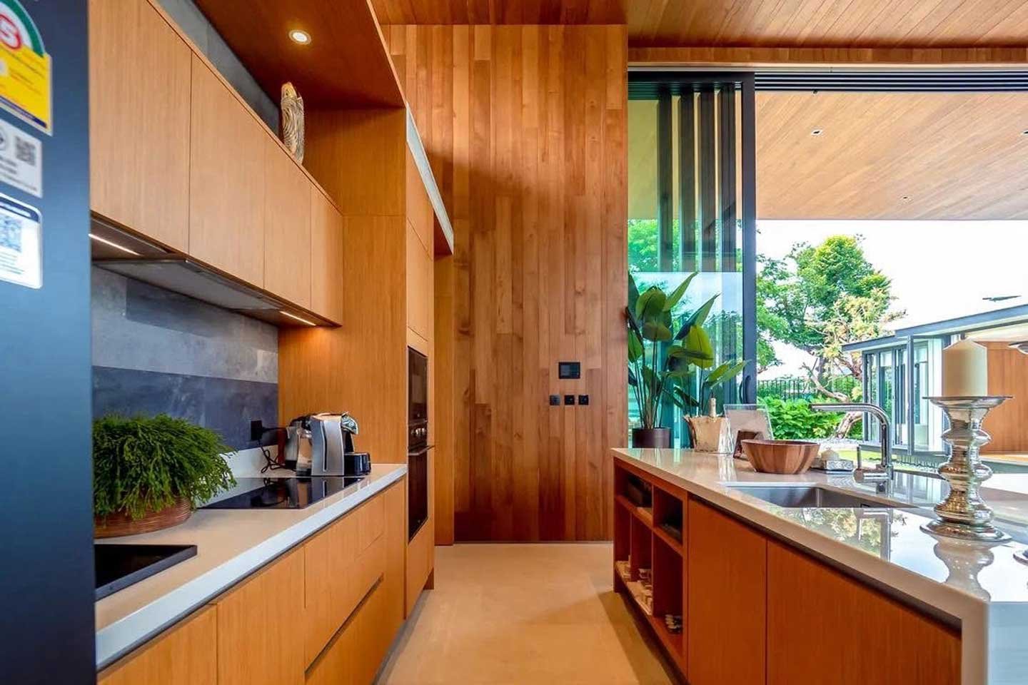Spacious 4-Bedroom Private Pool Villa near Bangtao Beach