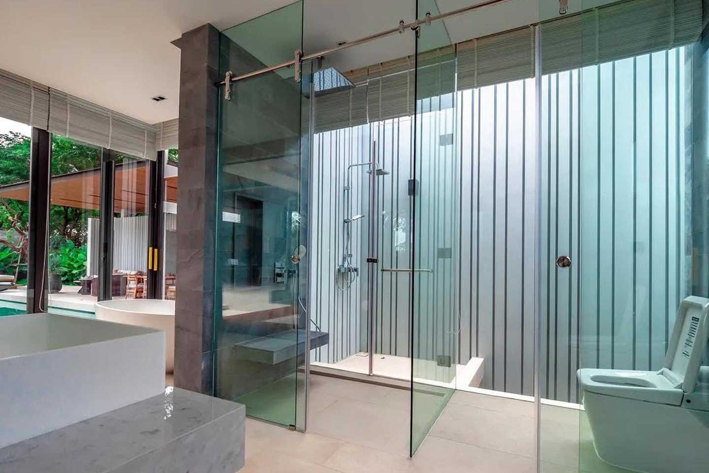 Spacious 4-Bedroom Private Pool Villa near Bangtao Beach