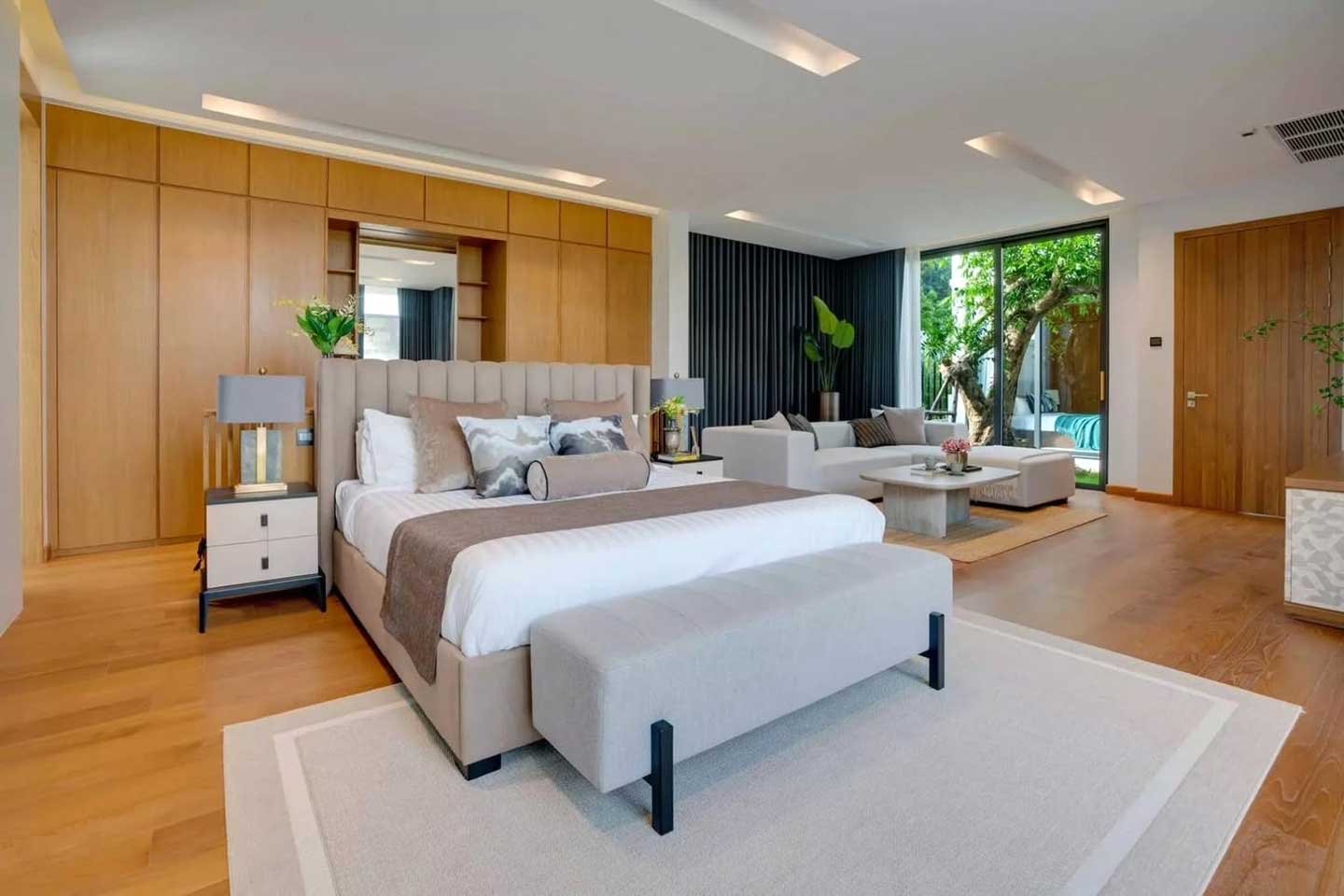 Spacious 4-Bedroom Private Pool Villa near Bangtao Beach