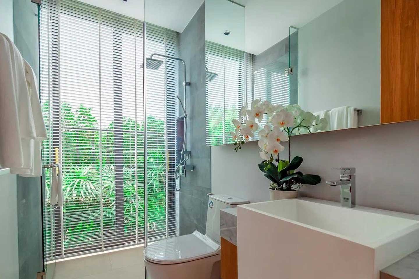 Spacious 4-Bedroom Private Pool Villa near Bangtao Beach