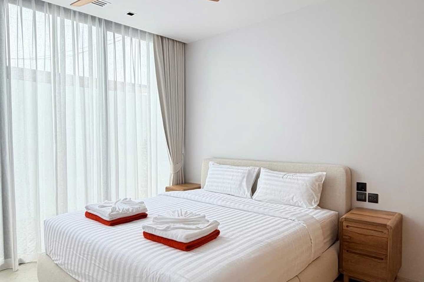 Spacious 5-Bedroom Private Pool Villa near Bangtao Beach