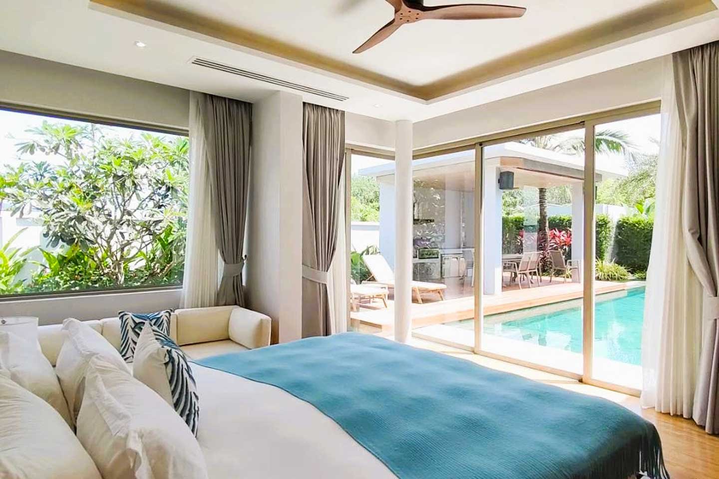 Modern 3-Bedroom Lakeside Pool Villa near Bangtao