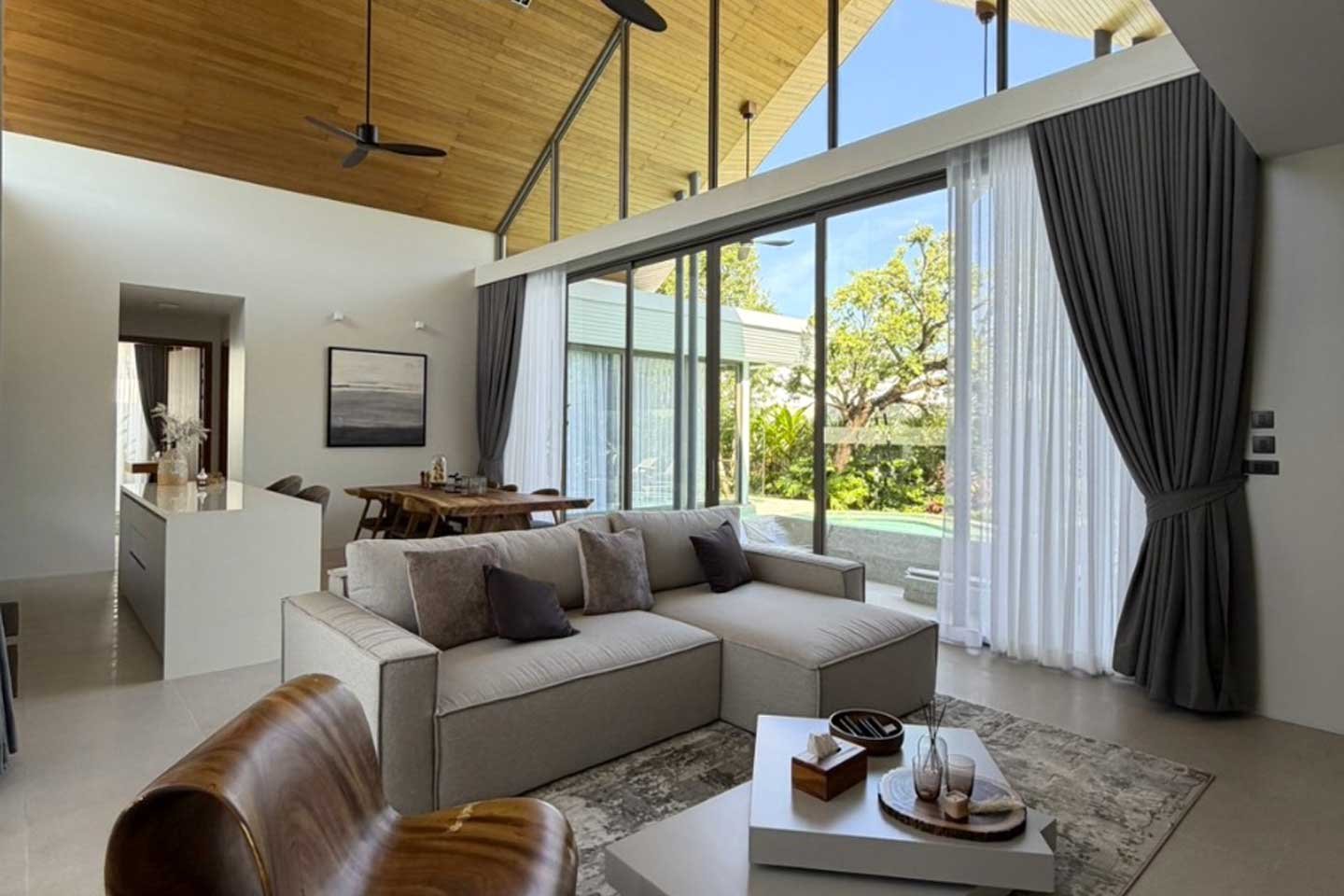 Modern 3-Bedroom Private Pool Villa in Cherngtalay