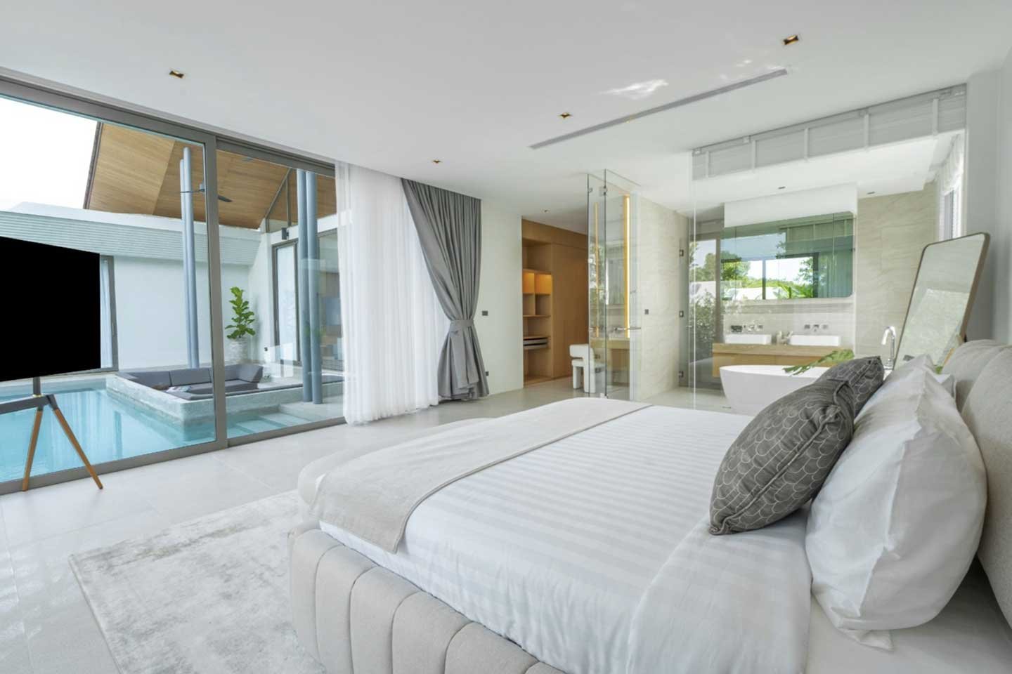 Modern 3-Bedroom Private Pool Villa in Cherngtalay
