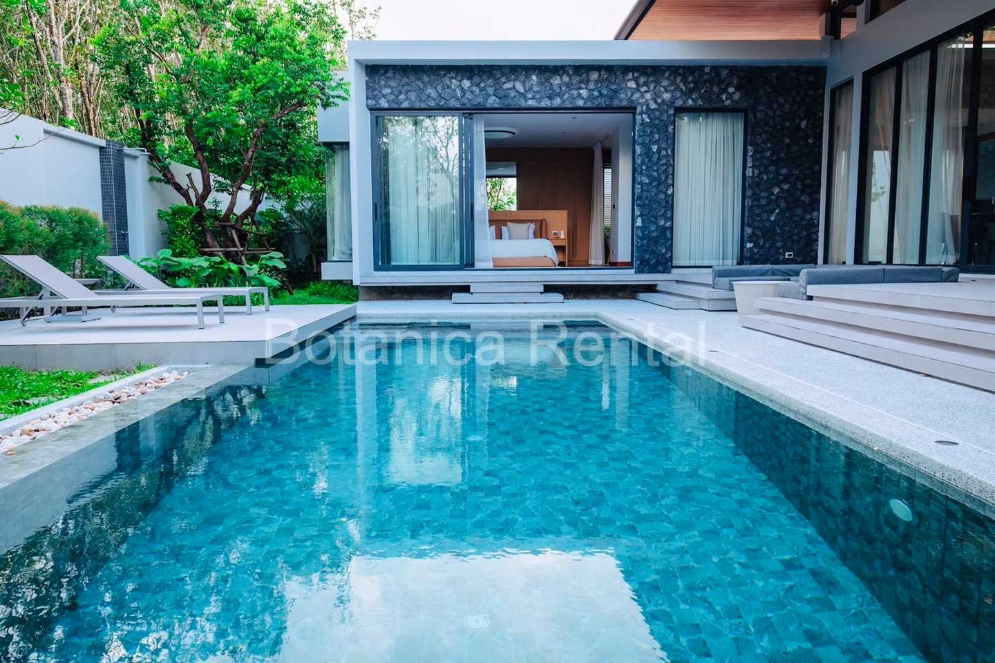 4-Bedroom Modern Loft Villa with Private Pool in Cherngtalay