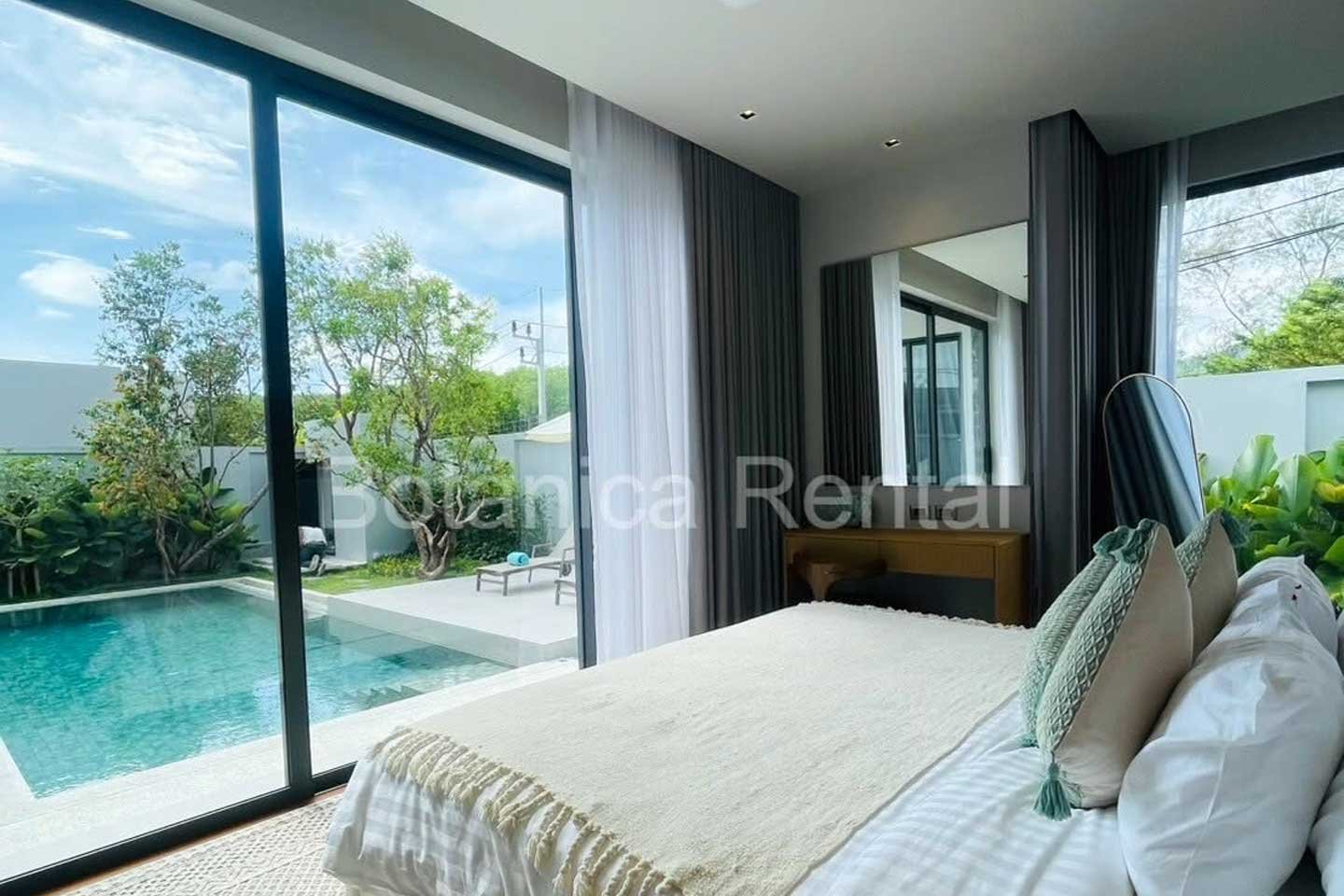 Generous 4-Bedroom Modern Pool Villa in Cherngtalay