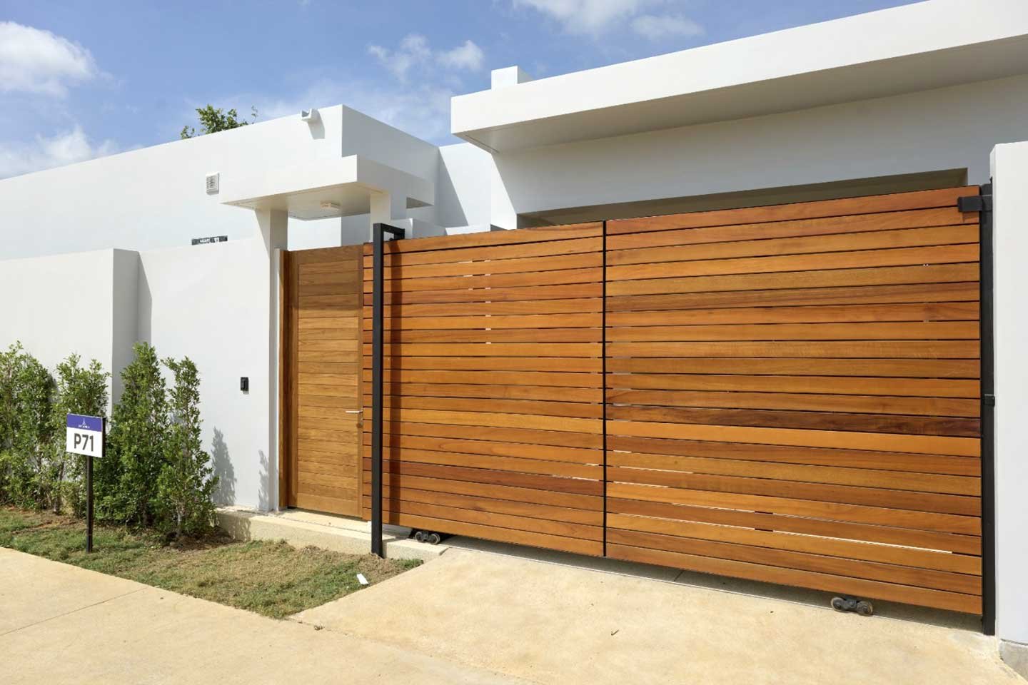 Modern 3-Bedroom Private Pool Villa in Pru Jampa