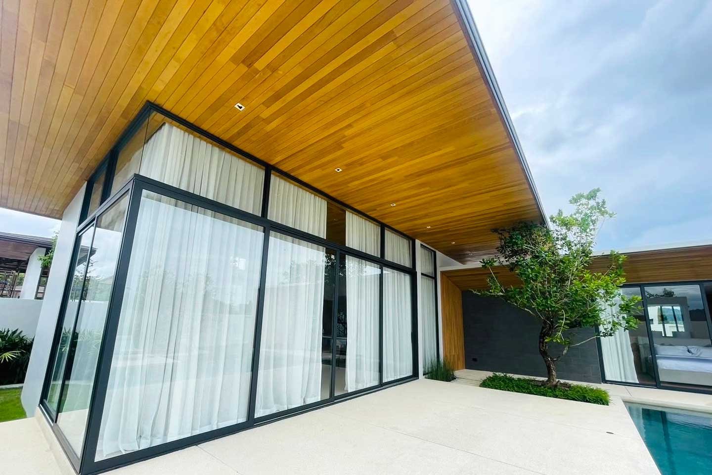 Brand-New 3-Bedroom Private Pool Villa in Pru Jampa