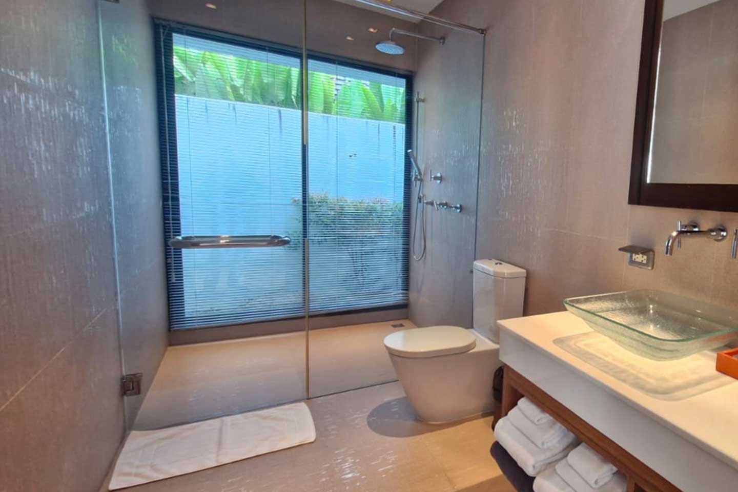 Spacious 3-Bedroom Pool Villa for Rent in Cherngtalay