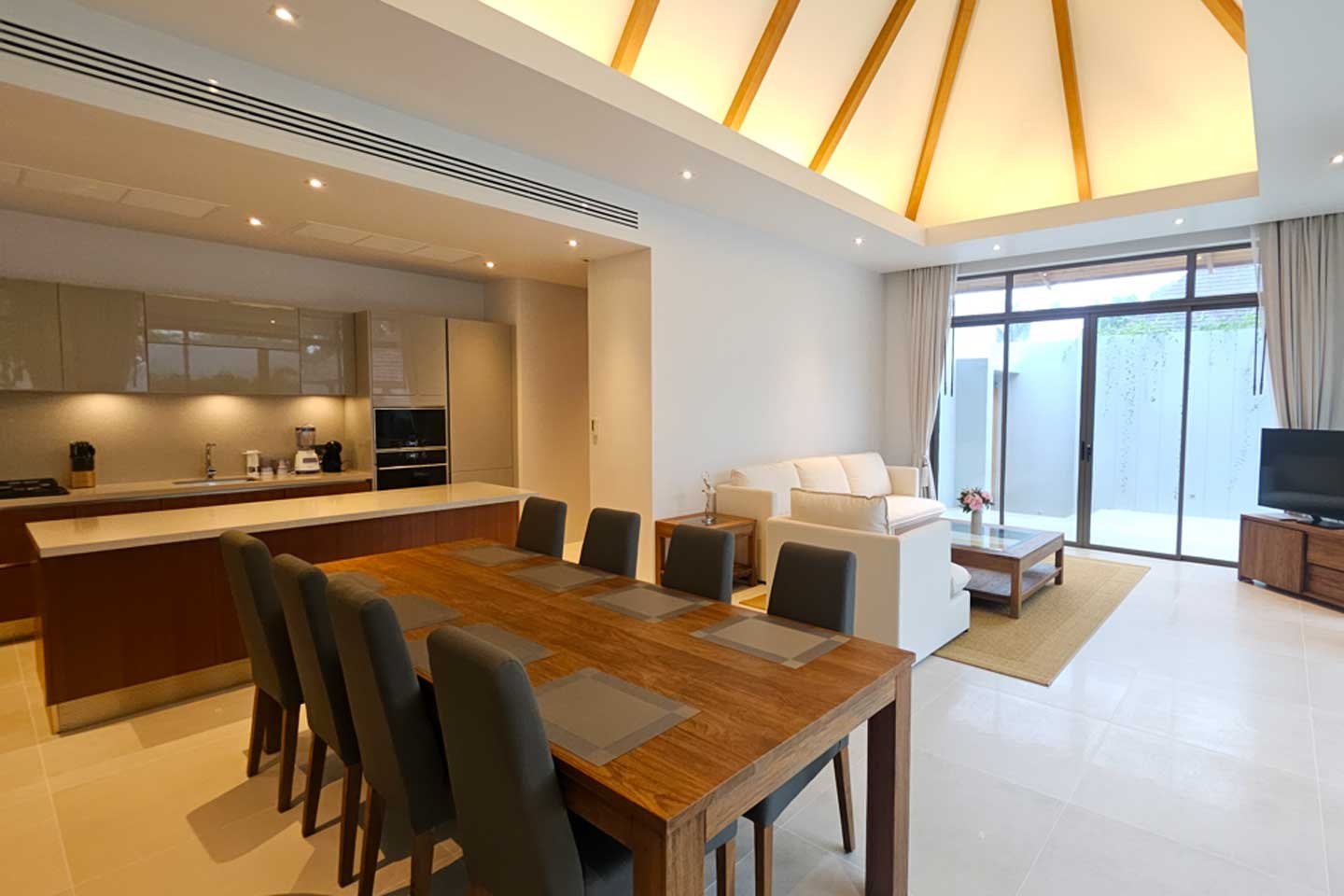 Contemporary 2-Bedroom Villa in Pru Jampa