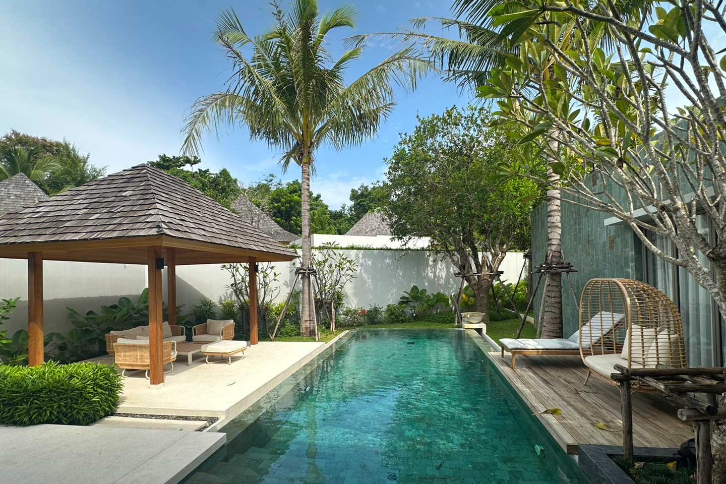 V583-01 Private 2-Bedroom Pool Villa in Pru Jampa