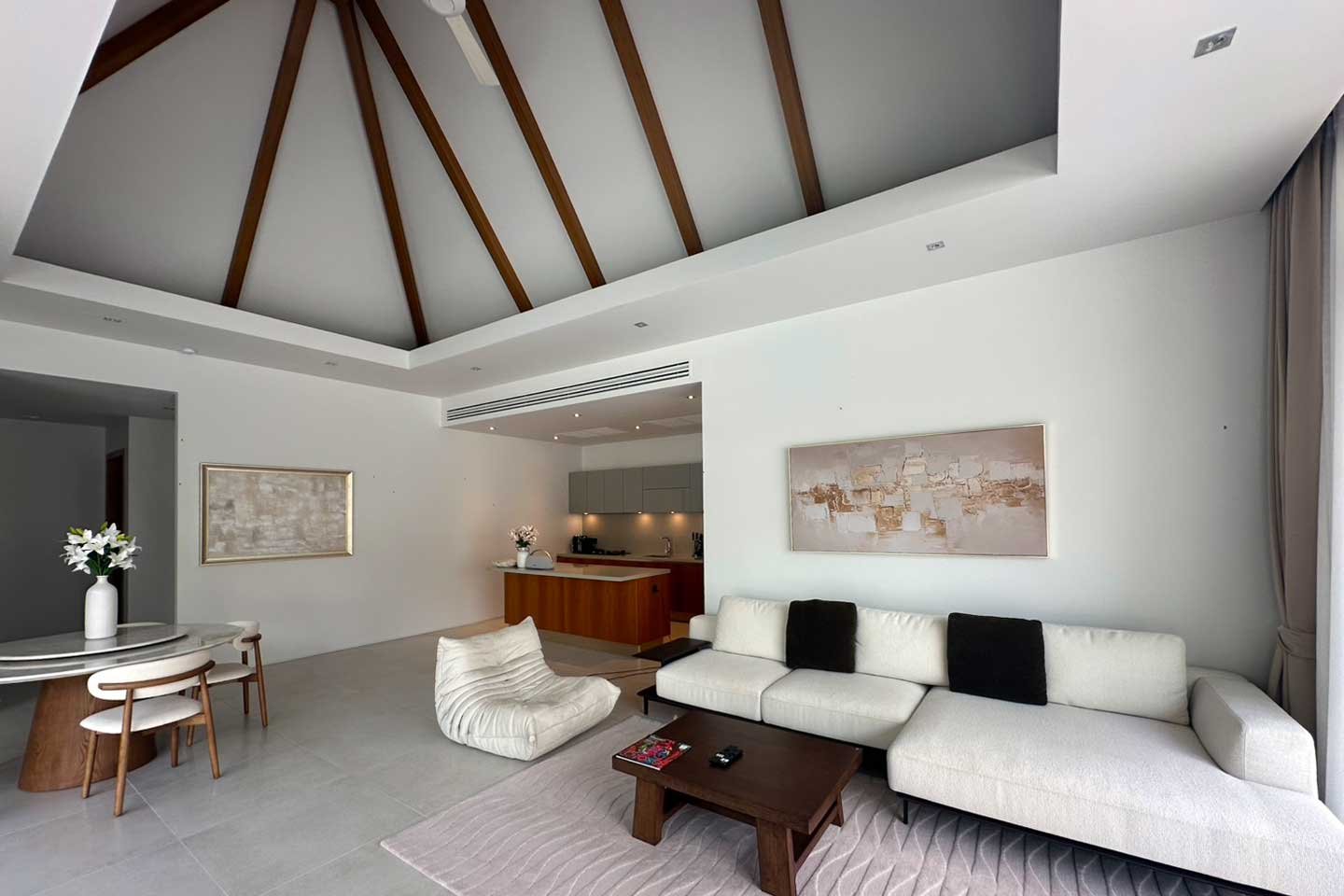 Private 2-Bedroom Pool Villa in Pru Jampa