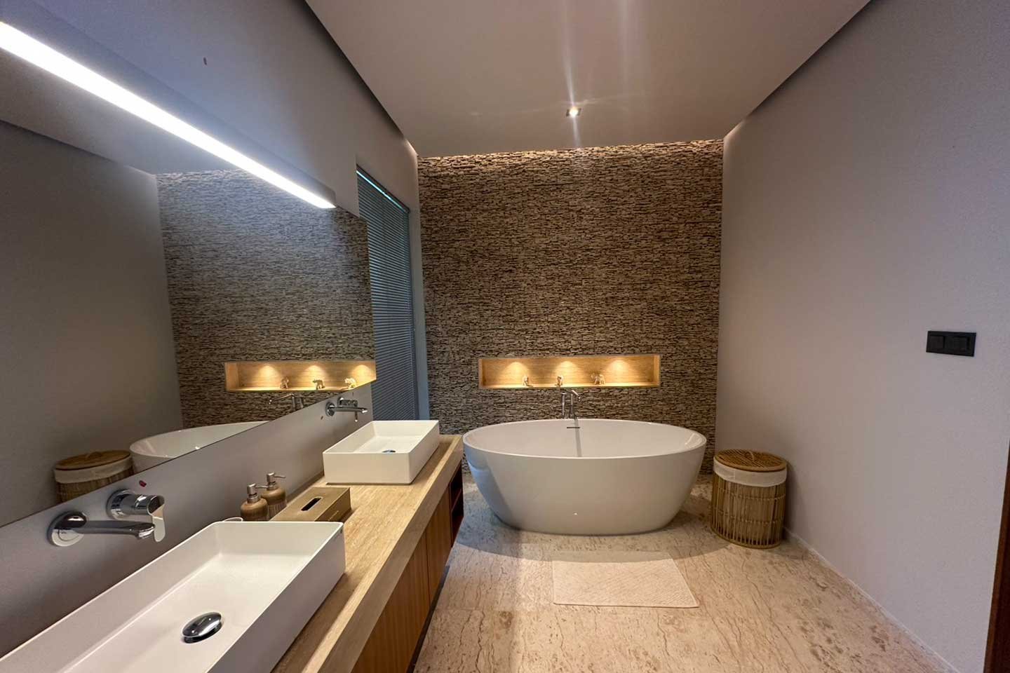 Private 2-Bedroom Pool Villa in Pru Jampa