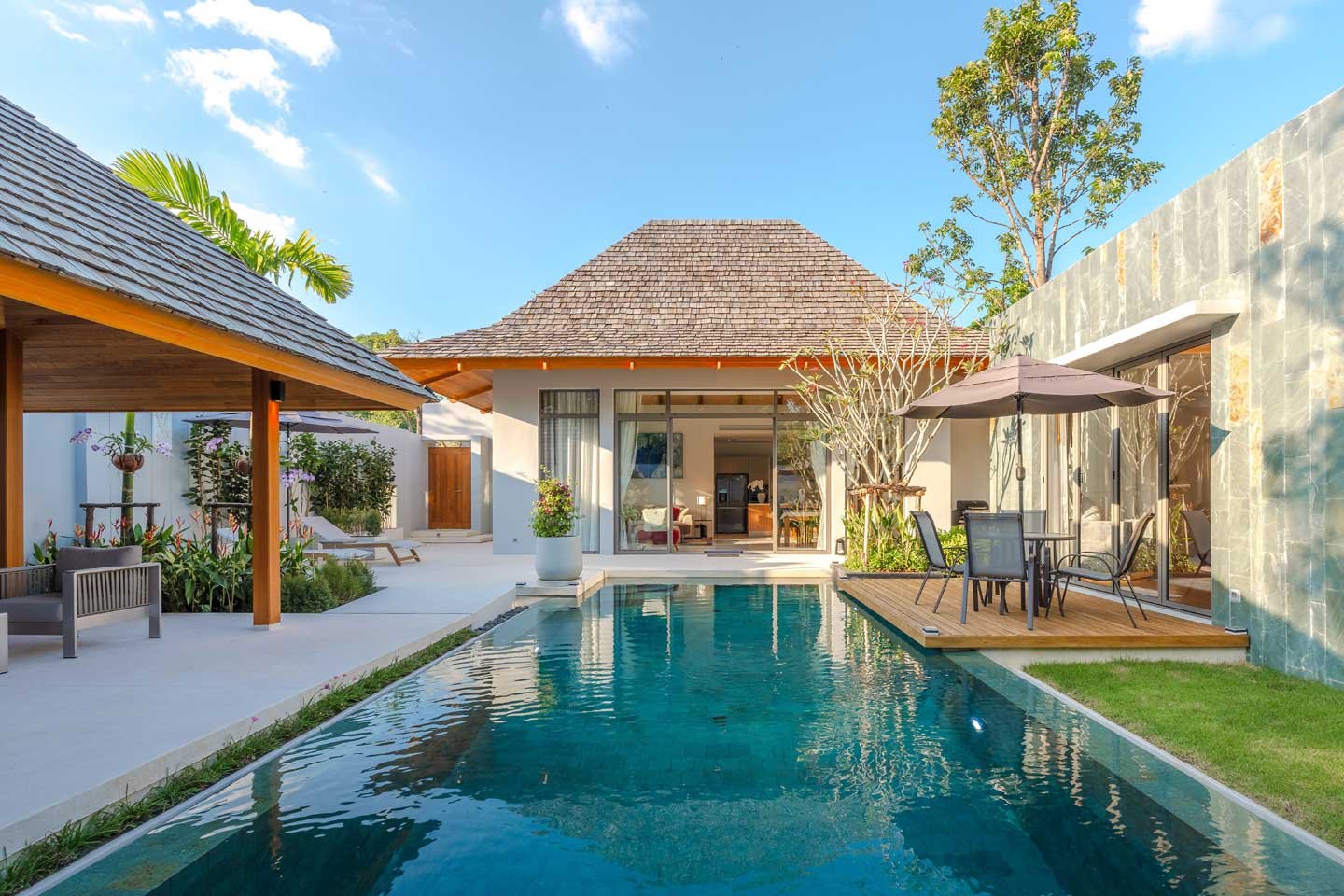 Stylish 2-Bedroom Pool Villa in Pru Jampa