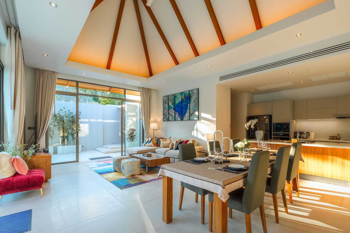 Stylish 2-Bedroom Pool Villa in Pru Jampa