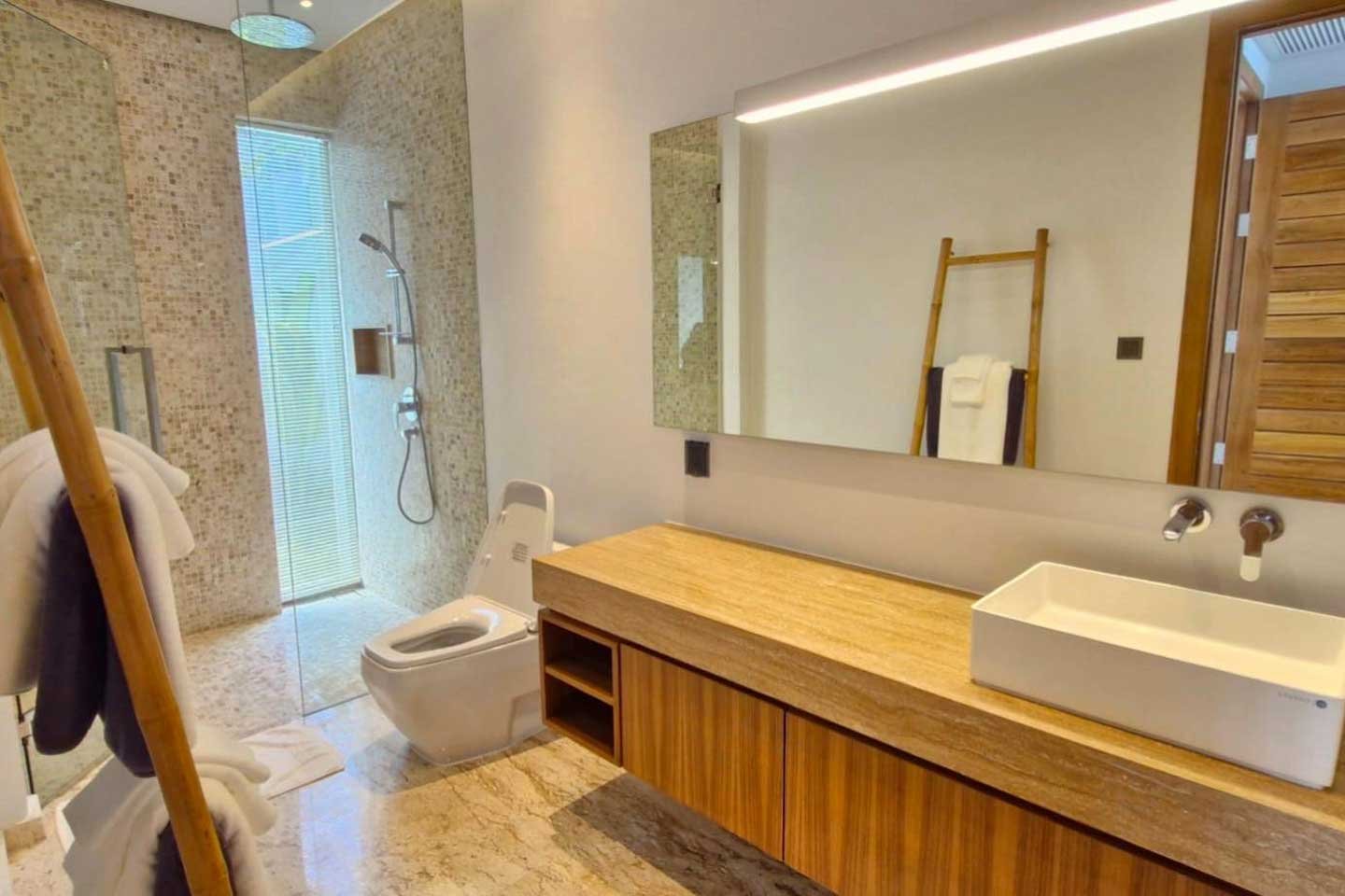 Modern 2-Bedroom Pool Villa in Pru Jampa
